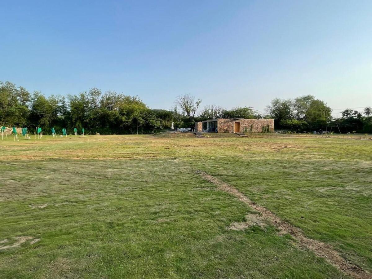 אודייפור Kesar Farm House On The Lake מראה חיצוני תמונה
