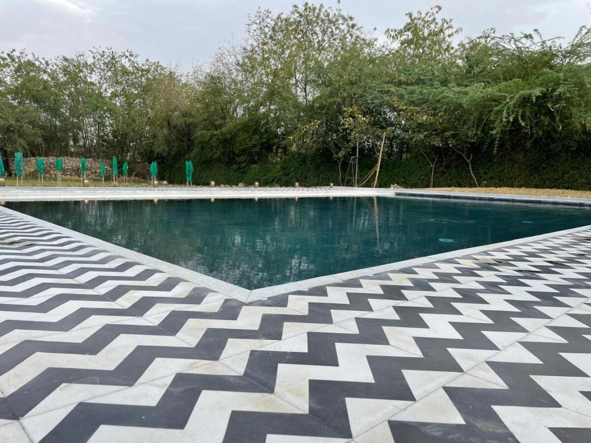 אודייפור Kesar Farm House On The Lake מראה חיצוני תמונה